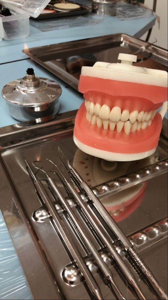 خرید پرفروش‌ترین ابزارهای دندانپزشکی 🦷 DDS 🦷 عمومی